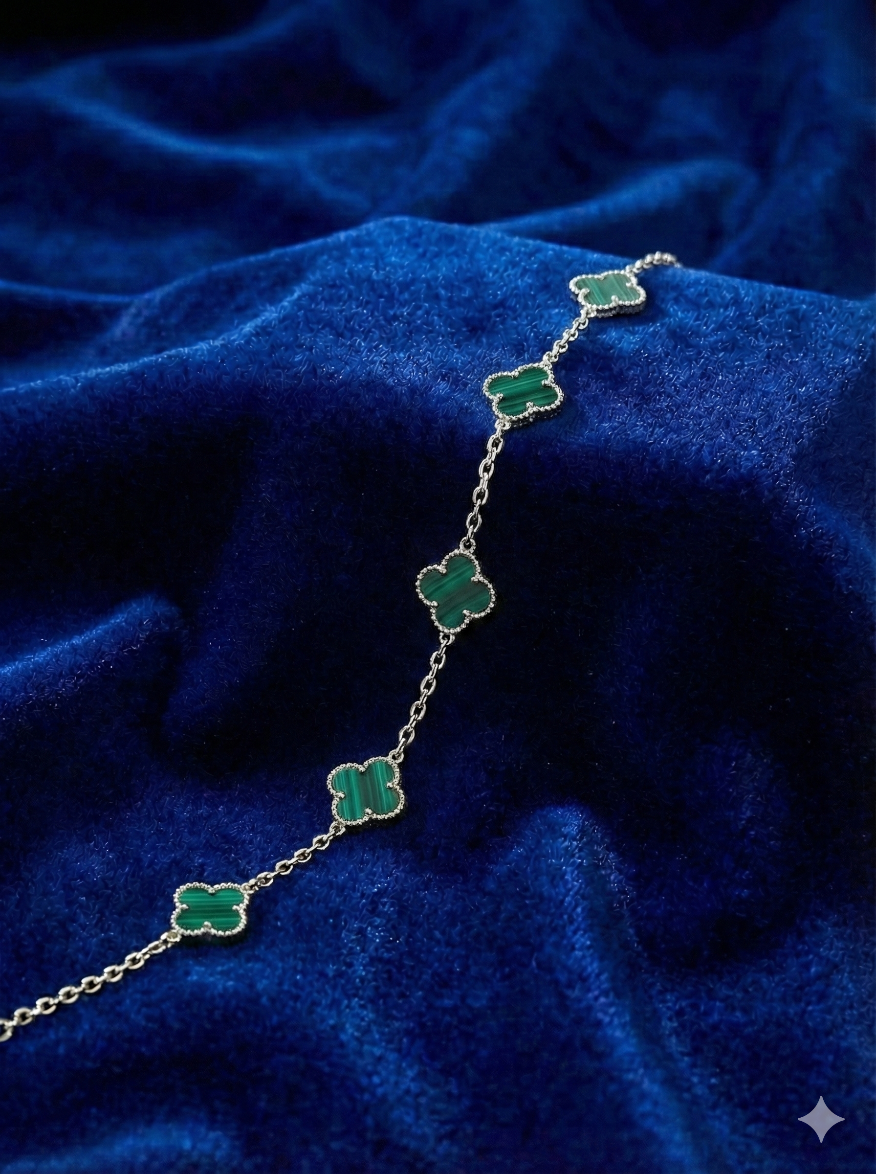 Green Clover Charm Bracelet – Stainless Steel Silver