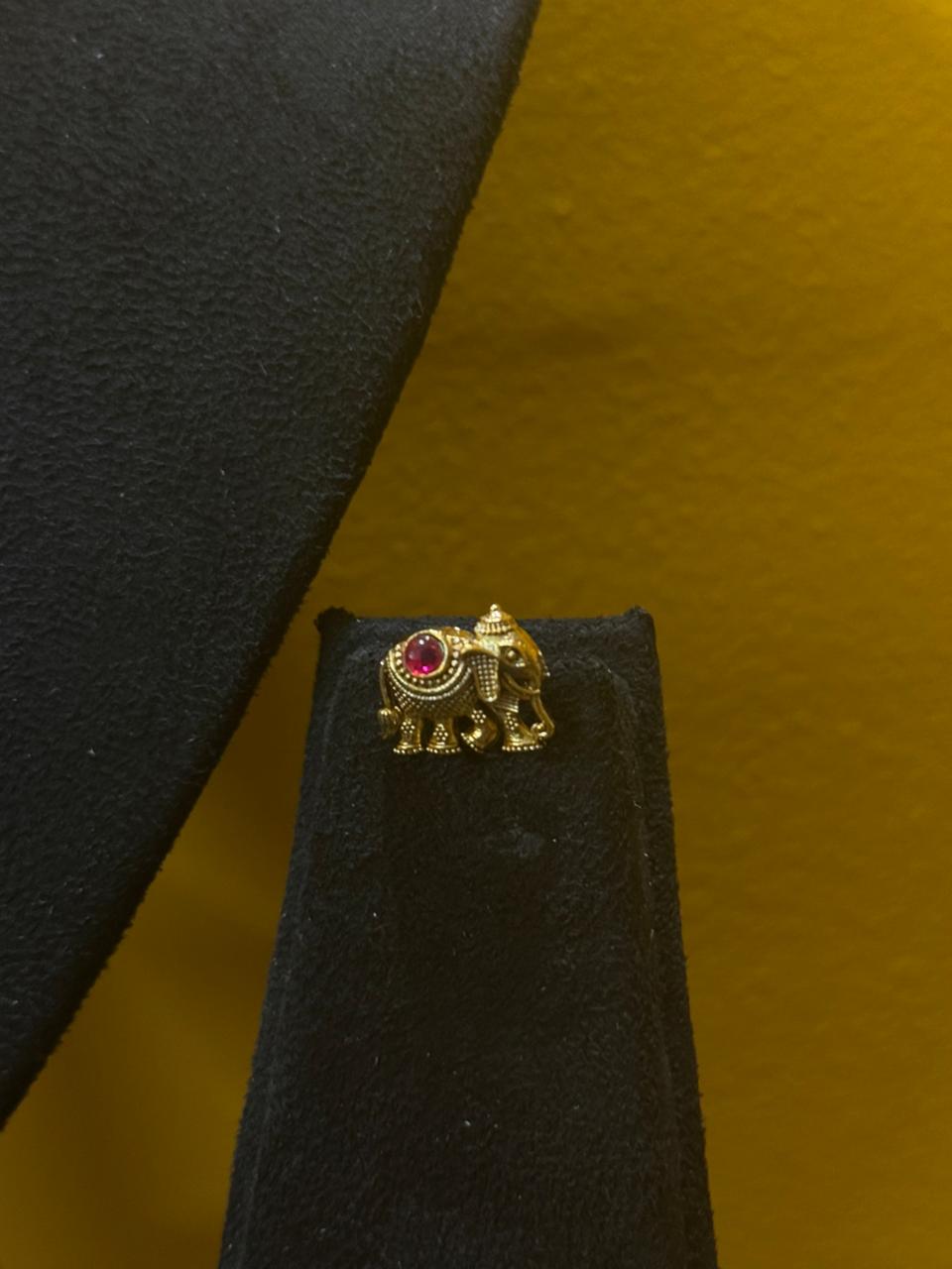 Antique Gold Temple Necklace Set – Lakshmi & Elephant Motifs